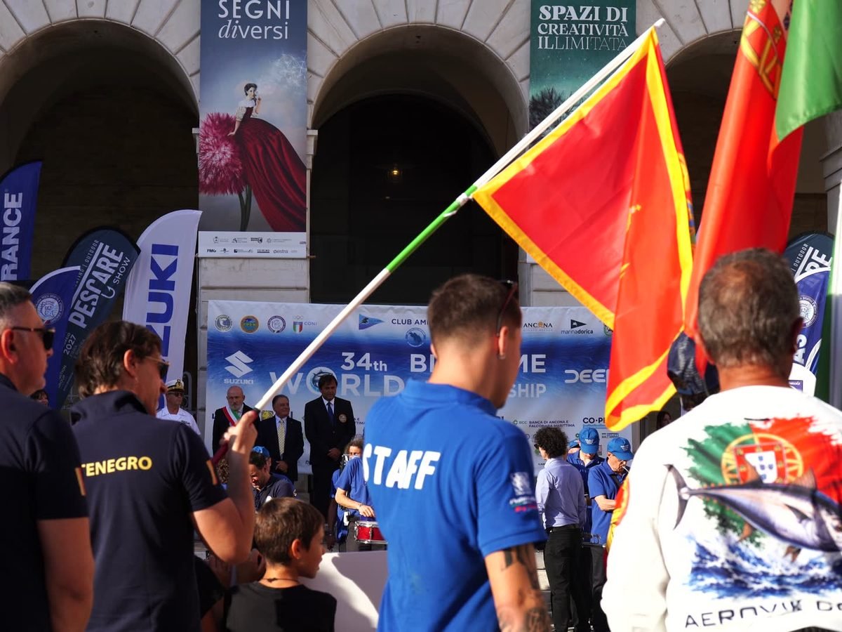 La Sfilata delle Nazioni lungo Corso Garibaldi ad Ancona